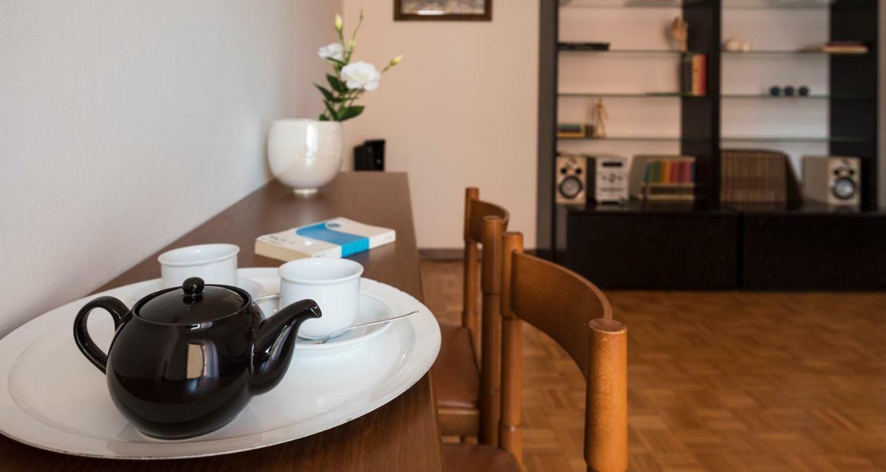 Joivy Welcoming 1Br Apt Next To Villa Olmo Como Ngoại thất bức ảnh